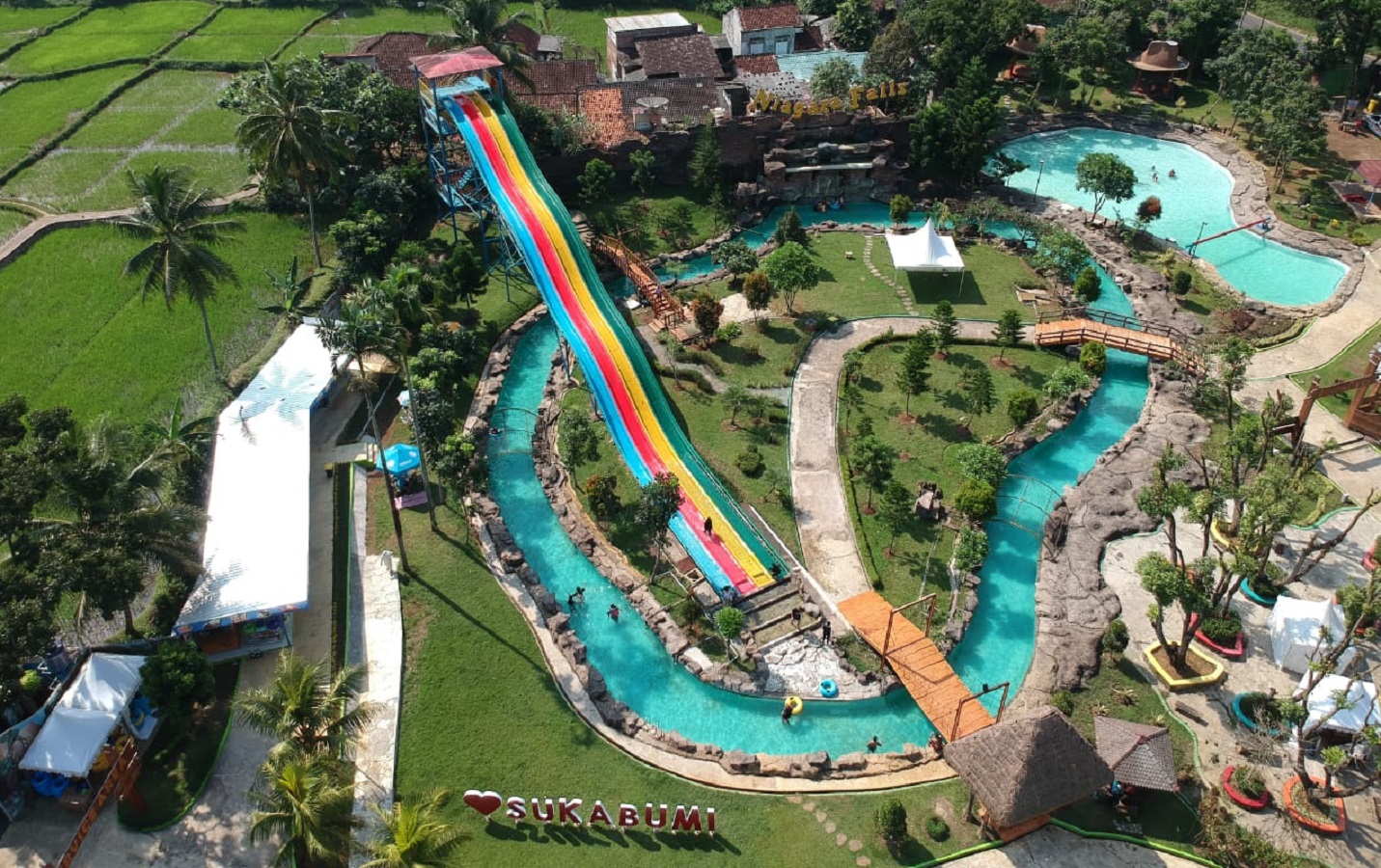 Harga Rental Mobil Bandung Terbaru 2025 + Rekomendasi Wisata Santa Sea Sukabumi 1 SANTA SEA WATERPARK SUKABUMI JAWA BARAT