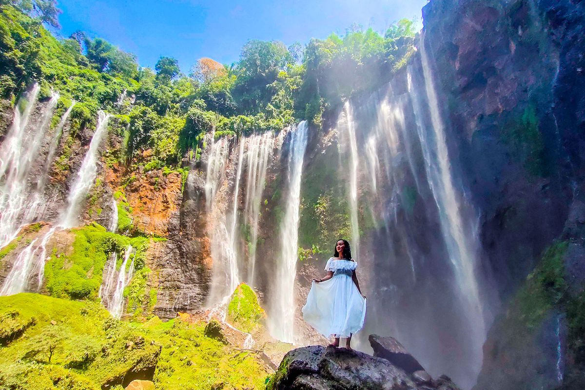 Rental Mobil 24 Jam Bandung untuk Liburan ke Air Terjun Tumpak Sewu – Harga dan Fasilitas Lengkap!