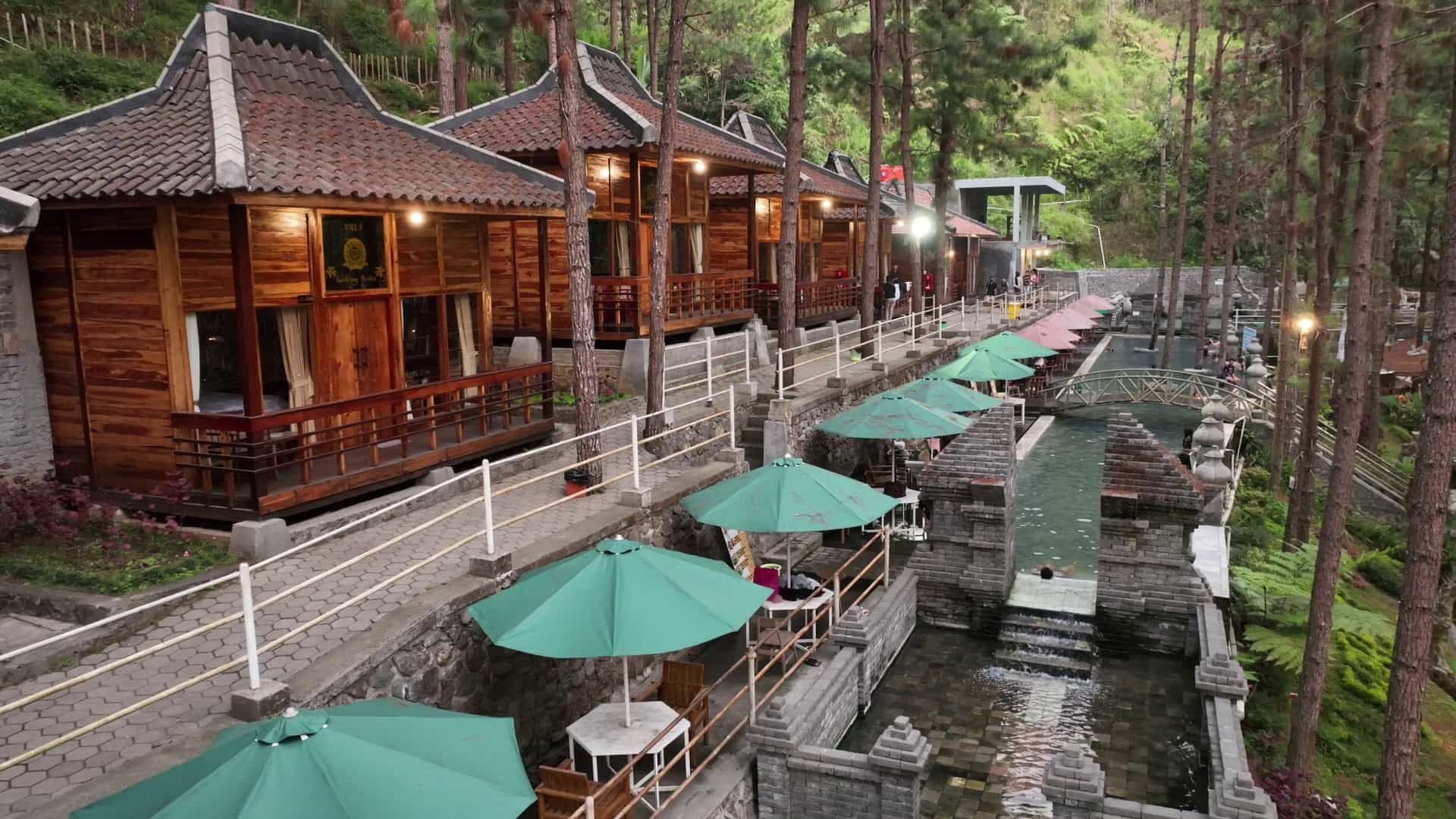 Travel Mobil Bandung - Tegal: Rekomendasi Wisata Guci Forest & Harga Sewa Mobil Terbaru 1 Travel Mobil Bandung - Tegal: Rekomendasi Wisata Guci Forest & Harga Sewa Mobil Terbaru