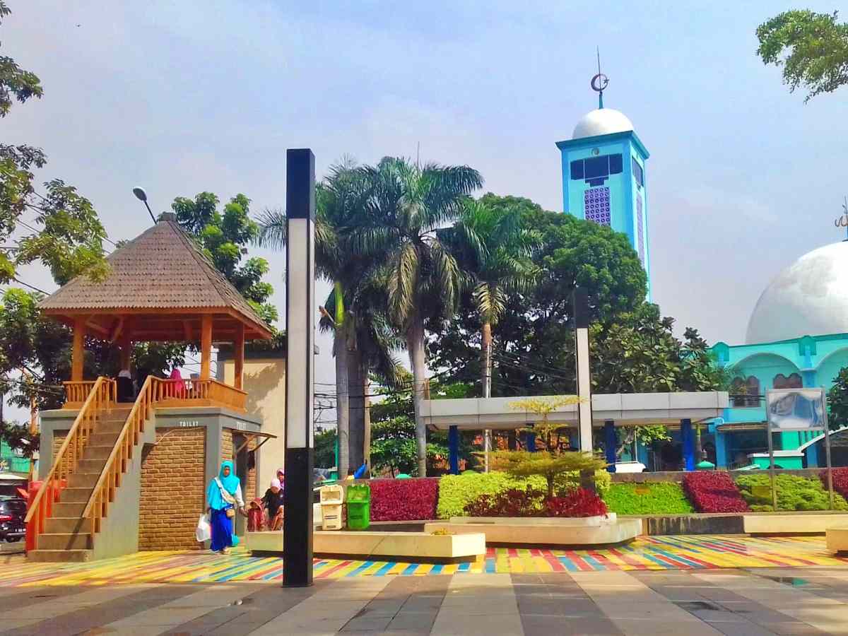 Rental Mobil Ujung Berung Bandung Murah Harga Sewa Terbaru, City Tour, Driver Profesional & Armada Lengkap 1 Rental Mobil Ujung Berung Bandung Murah Harga Sewa Terbaru, City Tour, Driver Profesional & Armada Lengkap